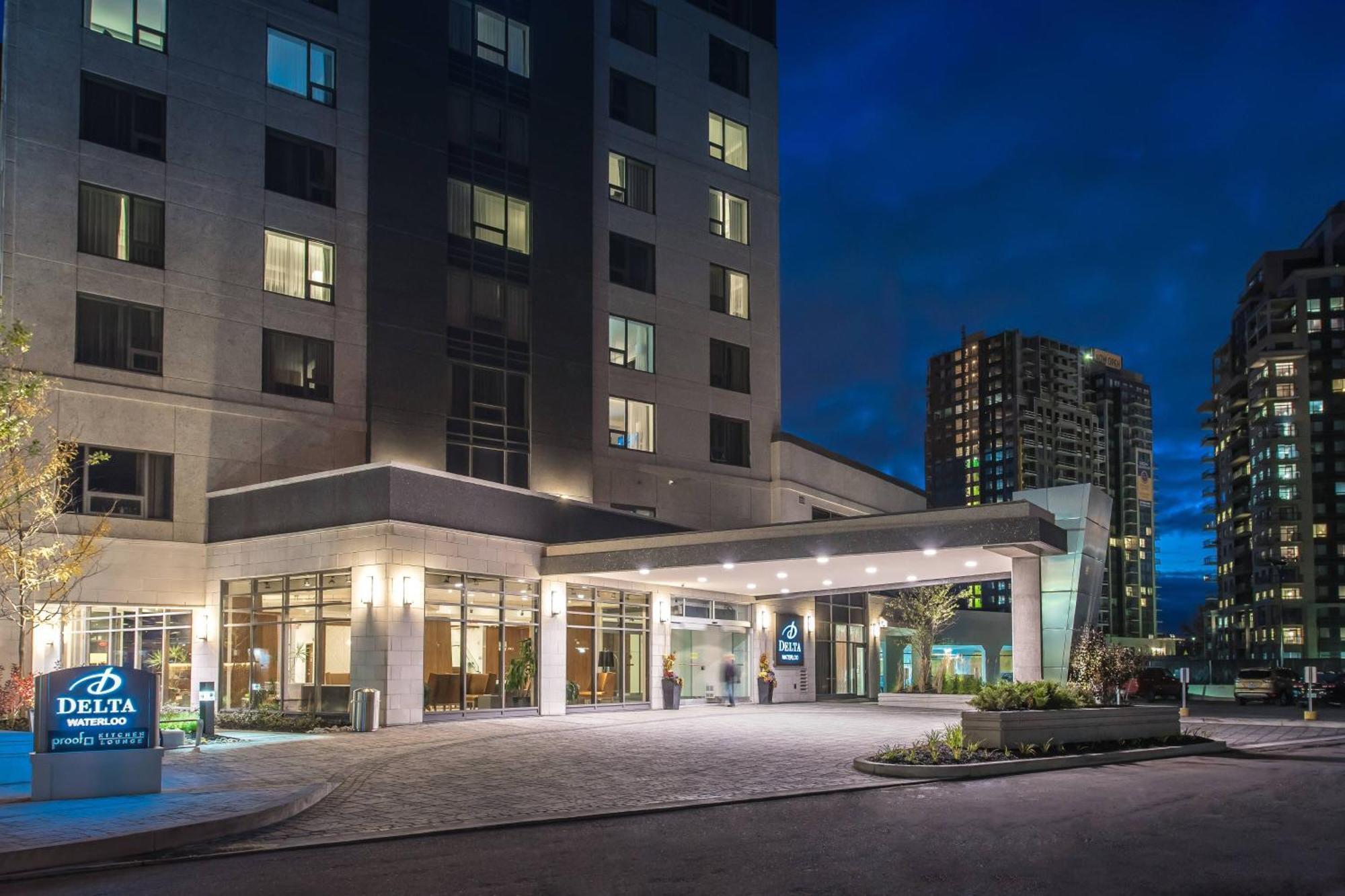 Delta Hotels By Marriott Waterloo Eksteriør billede