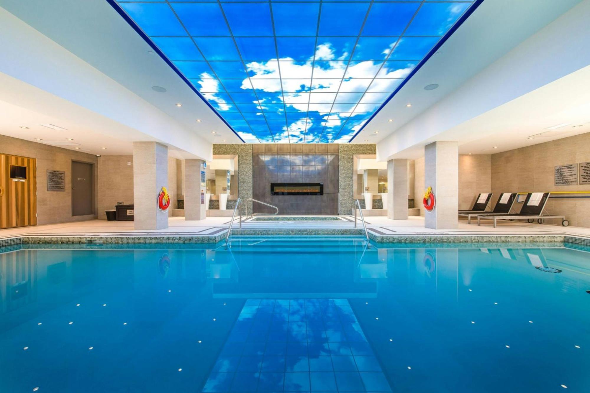 Delta Hotels By Marriott Waterloo Eksteriør billede